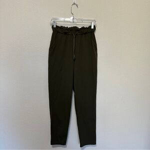 Lululemon Keep Moving Joggers Womens Size 4 Green Stretch Pants Nulu Athletic